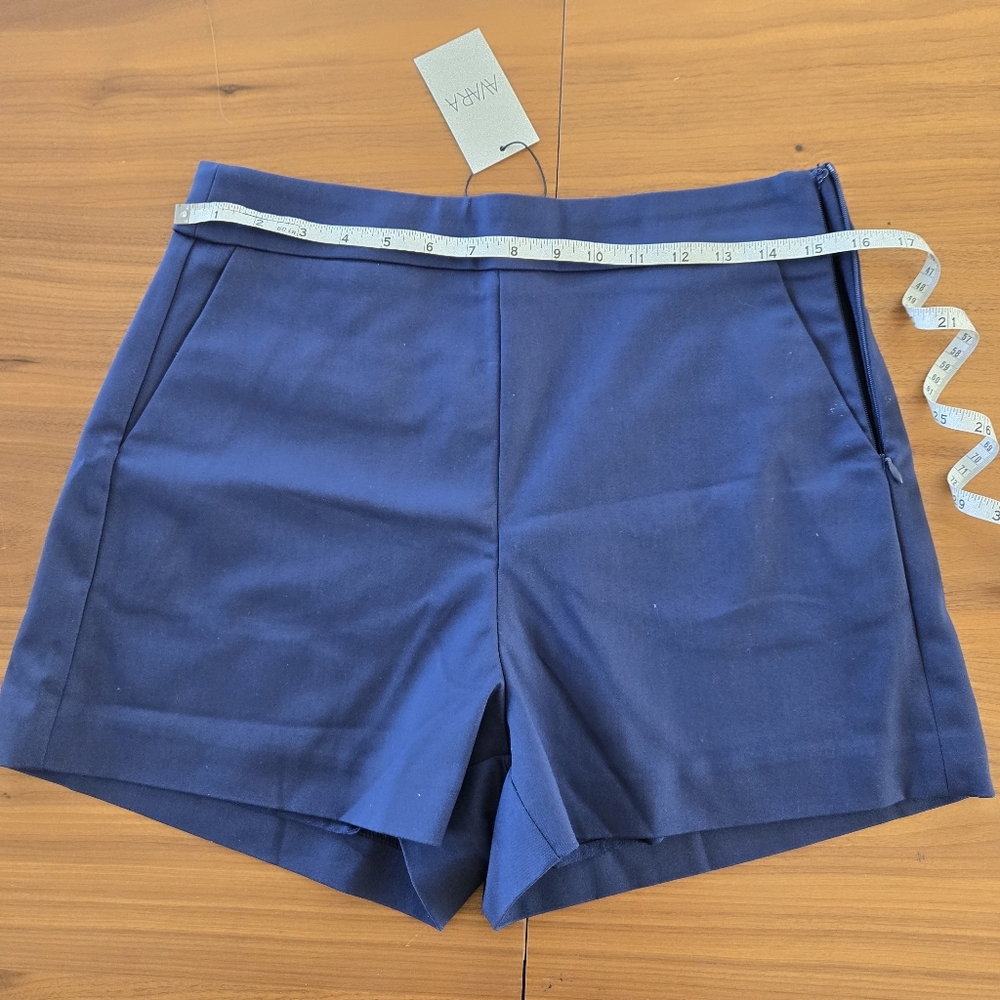 AVARA Robyn Shorts Women's Navy Flatfront Pockets